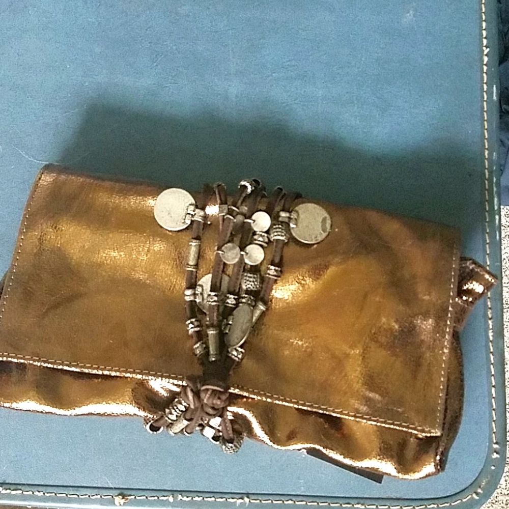 Tylie Malibu gypsy clutch